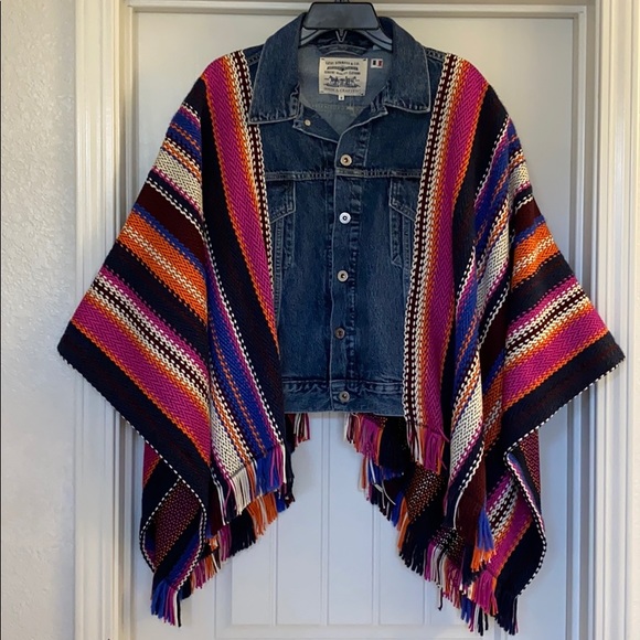 Levi’s Poncho Trucker Jacket - Picture 11 of 16